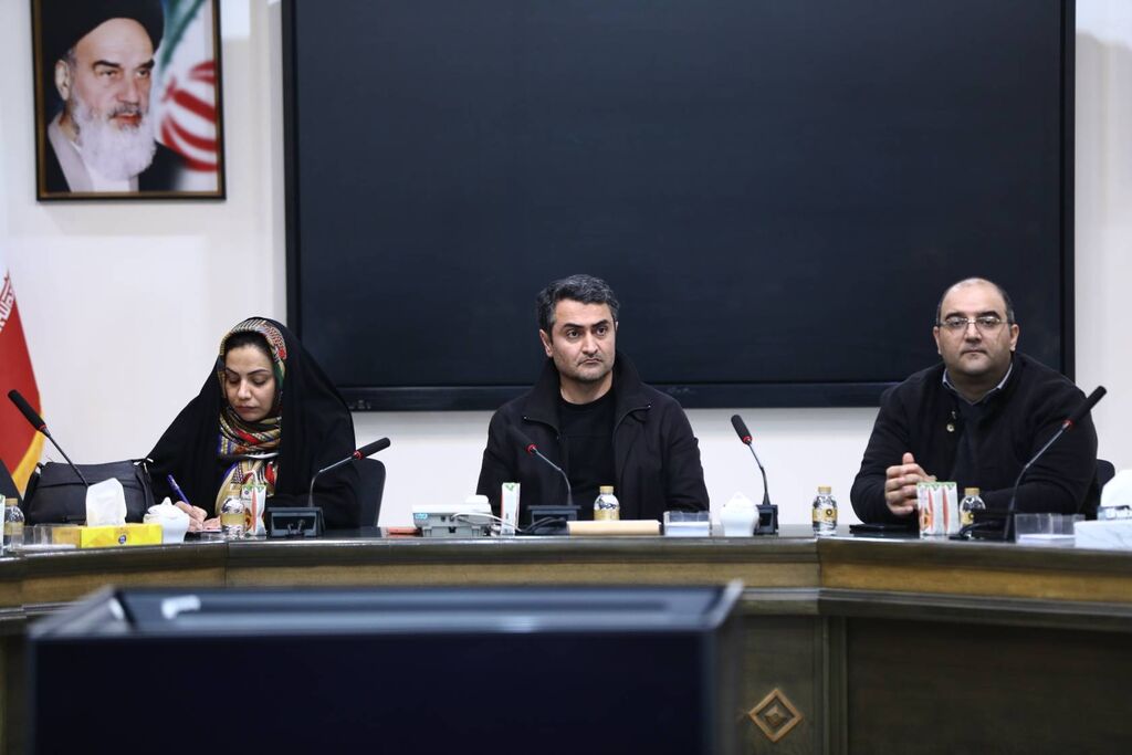 گلوله، موشک و بمب واژههایی که کودکان غزه و لبنان با جانشان لمس میکنند گلوله، موشک و بمب واژههایی که کودکان غزه و لبنان با جانشان لمس میکنند