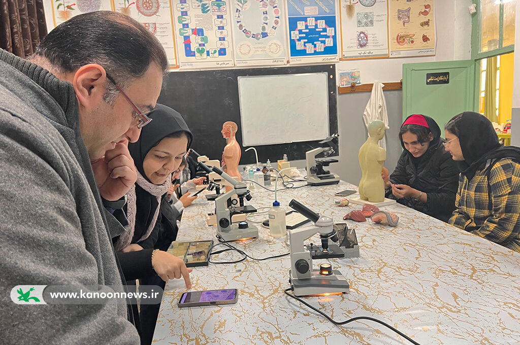 بازدید علمی و برگزاری کارگاه کارآفرینی با بهرهگیری از فنآوری نوین