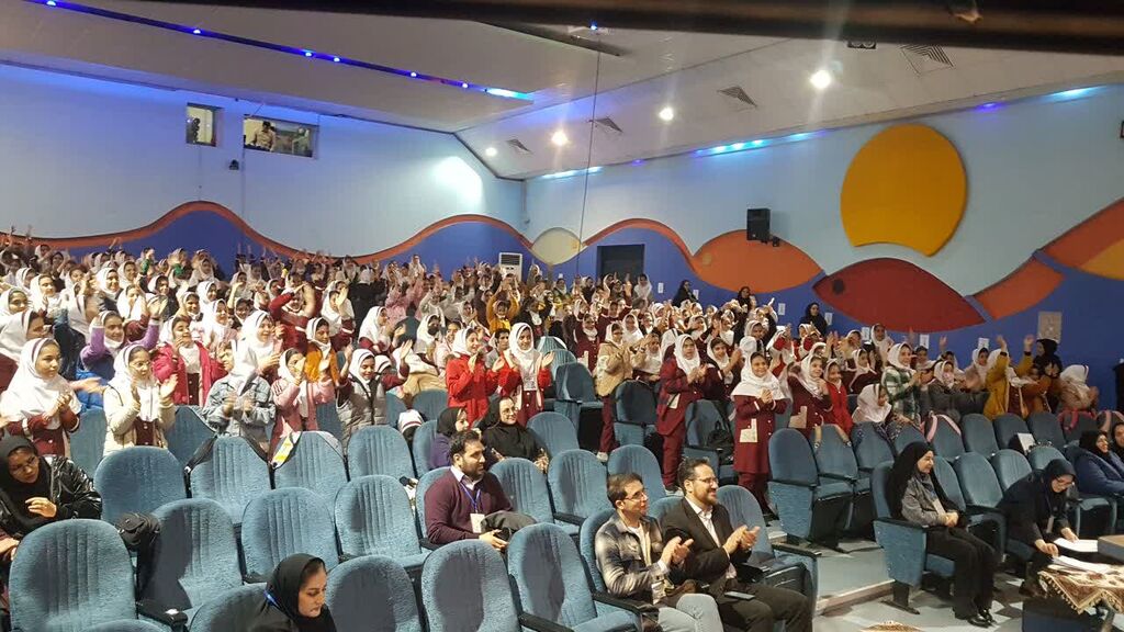 آیین آغاز بهکار جشنواره استانی قصهگویی در کانون کرمانشاه