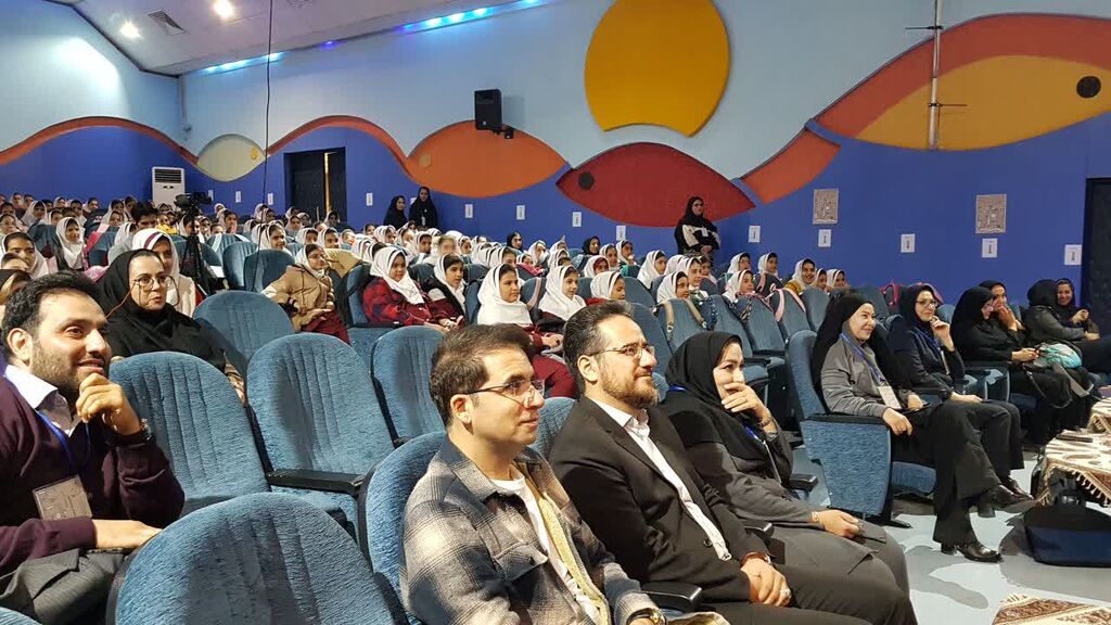 آیین آغاز بهکار جشنواره استانی قصهگویی در کانون کرمانشاه