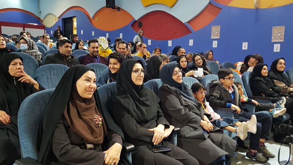 آیین پایانی جشنواره استانی قصهگویی کانون کرمانشاه