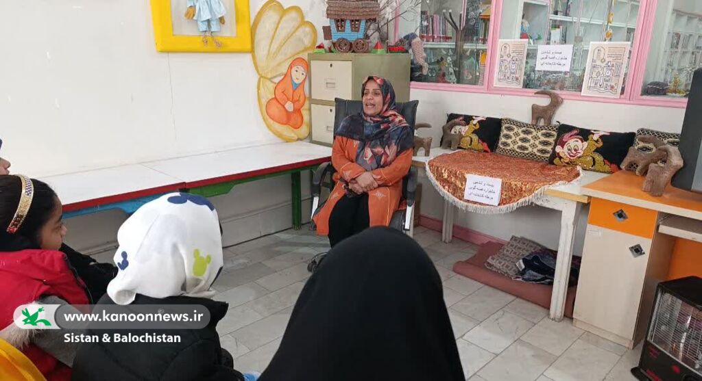 اجرای مرحلهی کتابخانهای جشنوارهی قصه گویی در سیستان و بلوچستان