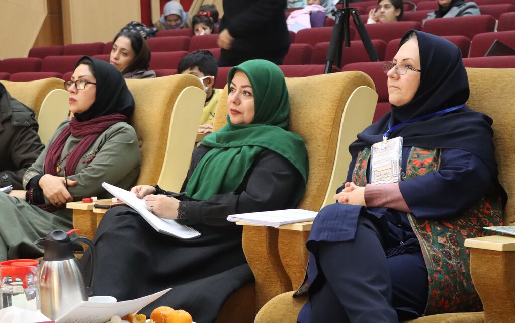 قصه برای قصهگوها مانند ورزش است بدون قصهگویی روز نباید شب شود