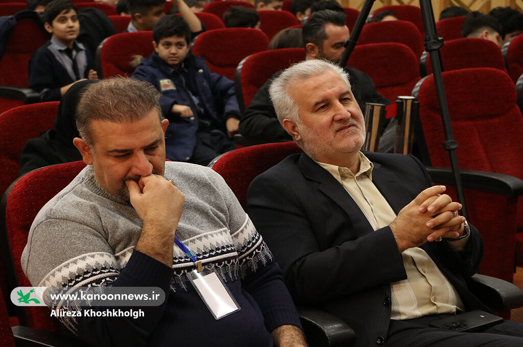 ۱۶ هنرمند قصهگو، آغازگر مرحله استانی جشنواره قصهگویی شدند