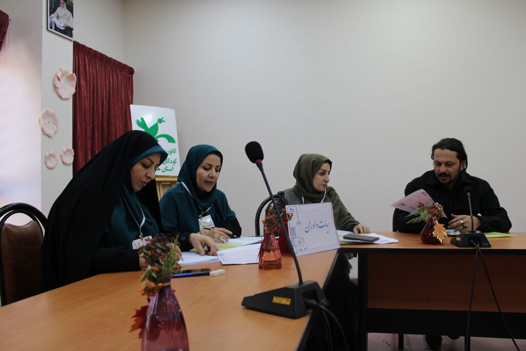 قصهگویان جوان از مشاوره و تجربه اساتید این حوزه بهره بگیرند