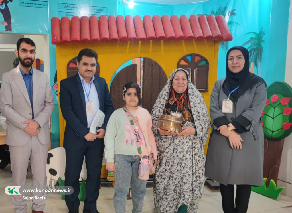 فعالین تربیتی از قصه گویی برای انتقال مفاهیم استفاده کنند