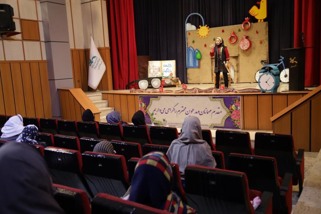 آغاز رقابت قصهگویان البرزی