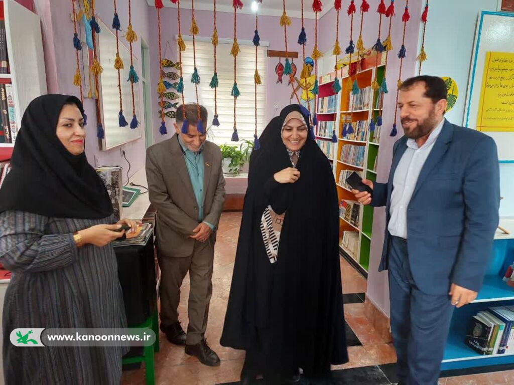 مدیرکل کانون استان بوشهر از نزدیک مشکلات مرکز دیر را بررسی کرد مدیرکل کانون استان بوشهر از نزدیک مشکلات مرکز دیر را بررسی کرد