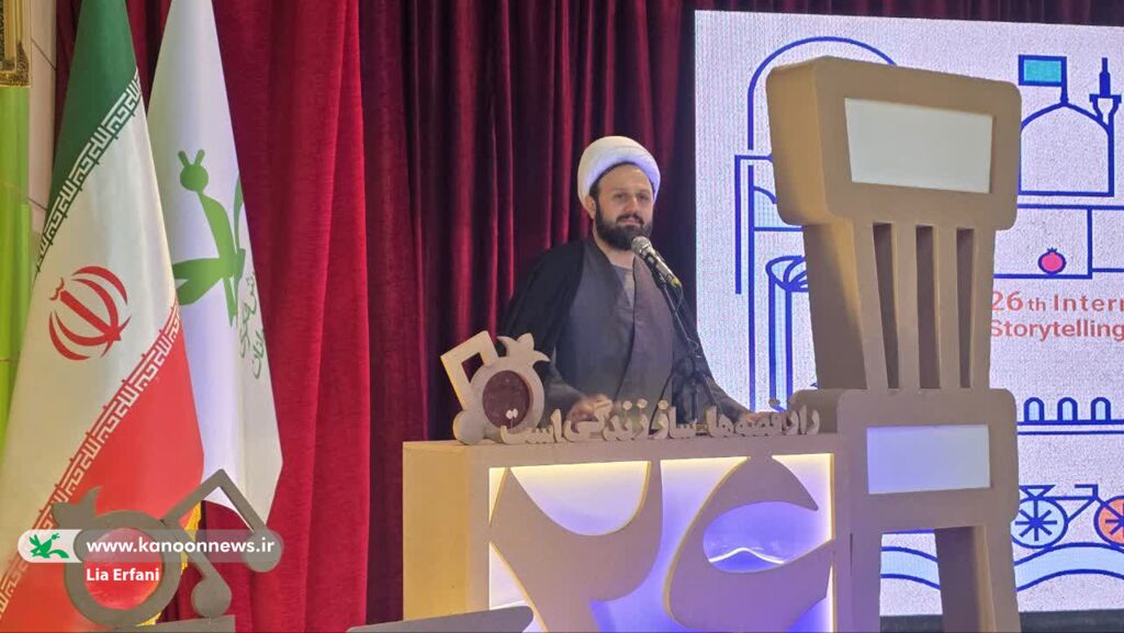 مشاور وزیر هنر تأثیرگذارترین ابزار رسیدن به کمال و سعادت انسانی است