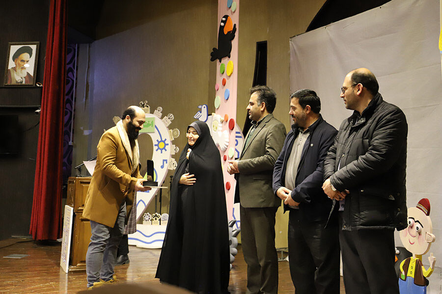 برگزیدگان جشنواره قصهگویی در اردبیل معرفی شدند