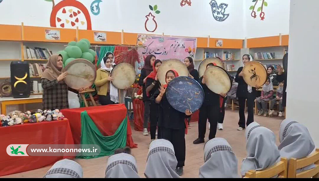 روز مادر ابرکوه سومین دوره کارگاه «کوککوک عروسک» در ابرکوه برگزار شد