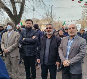 حضور مدیرکل و کارکنان کانون قزوین در راهپیمایی نهم دی