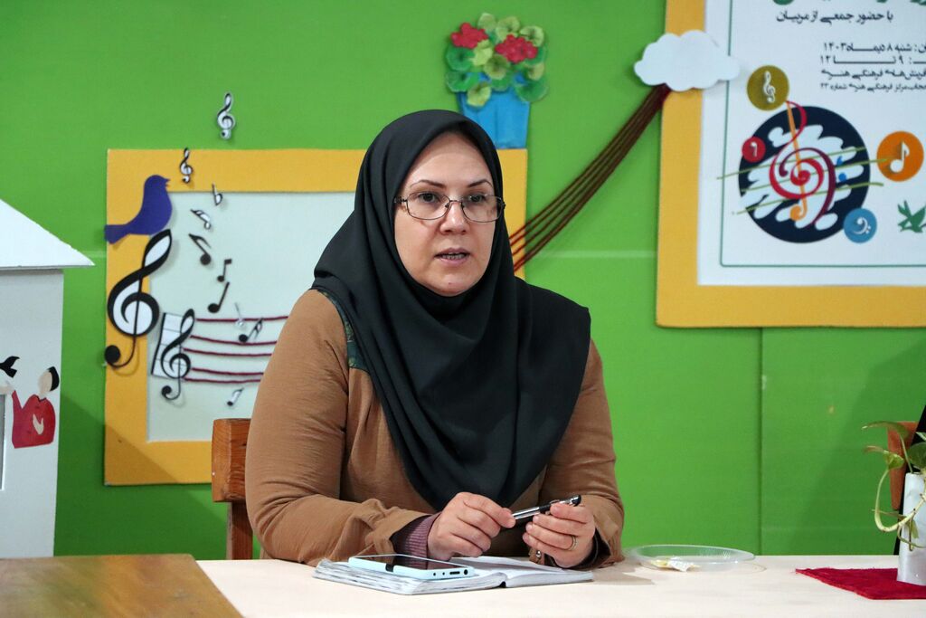 برگزاری نشست هماندیشی سرود و نمایش کانون استان تهران