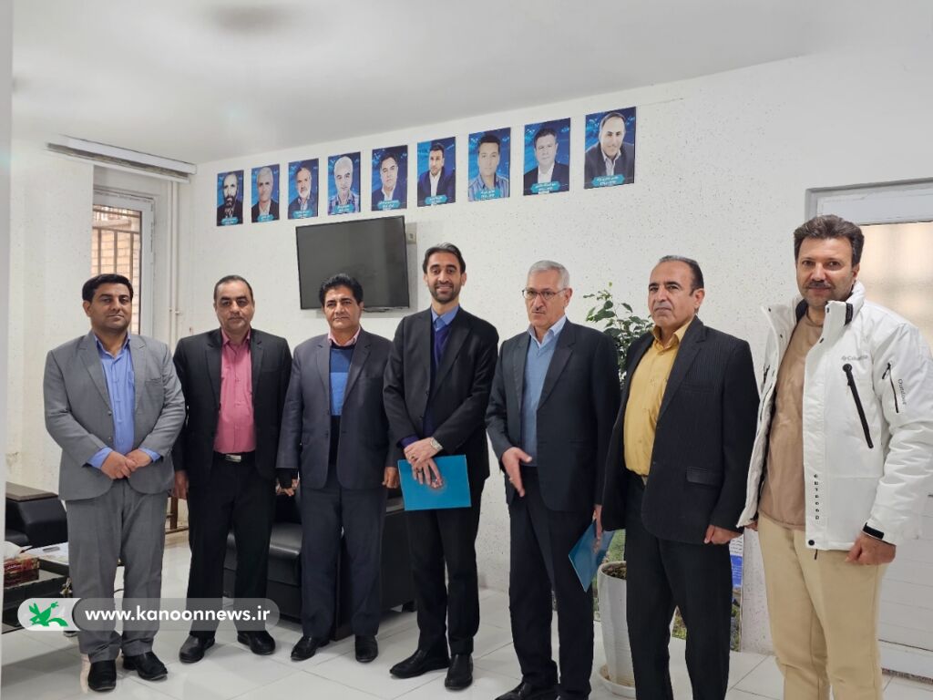 امضاء تفاهمنامه همکاری محیط زیستی در کانون کهگیلویه وبویراحمد امضاء تفاهمنامه همکاری محیط زیستی در کانون کهگیلویه وبویراحمد