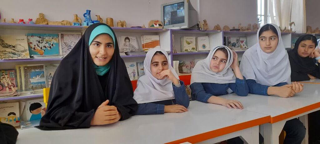 شهر شیرینسو قطب نقاشیهای خلاق کودکان و نوجوانان استان است