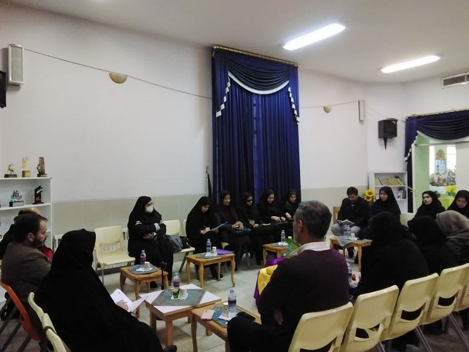 نشست قطب ۱ شورای فرهنگی کانون استان اصفهان برگزار شد