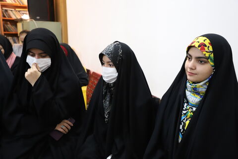 گزارش تصویری برگزاری عصر شعر استانی غزه به همت کانون استان قزوین