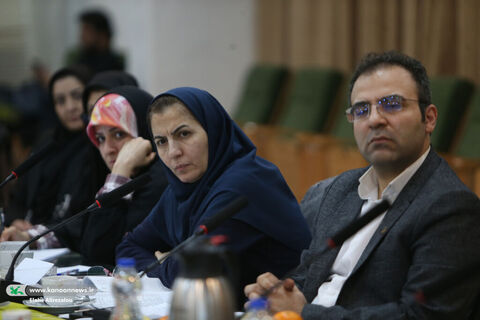 نشست هم‌اندیشی تخصصی دبیران کارگروه‌های خلق داستان و ناداستان با اعضای شورای عالی کتاب کانون