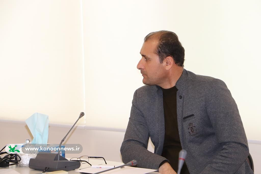 دوره‌ی آموزشی «آیین نگارش و اصول مکاتبات اداری» ویژه کارکنان کانون گلستان