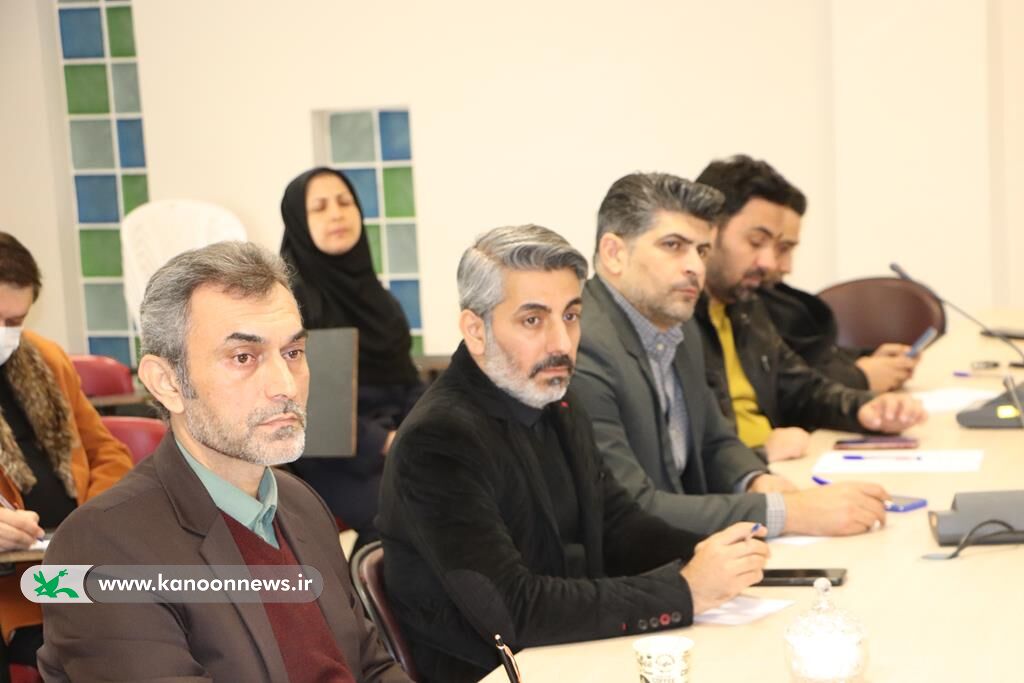 دوره‌ی آموزشی «آیین نگارش و اصول مکاتبات اداری» ویژه کارکنان کانون گلستان