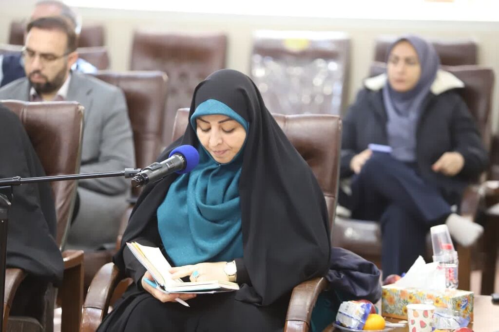 تشریح دستاورهای انقلاب اسلامی توسط کانونیاران مراکز همدان