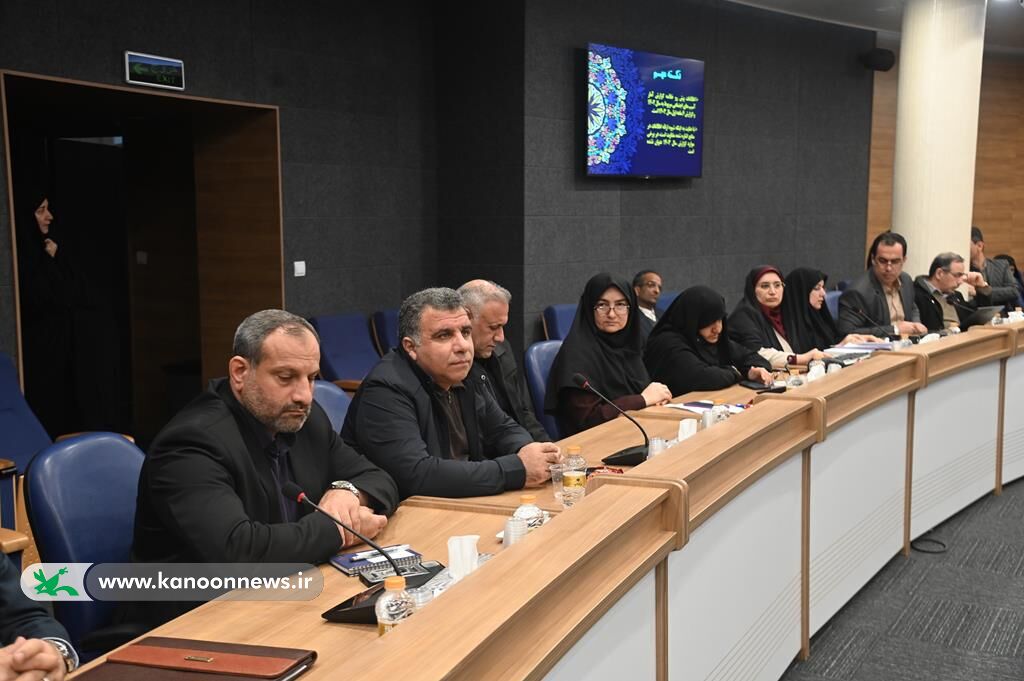 جلسه کارگروه اجتماعی‌فرهنگی گلستان با موضوع«کنترل و کاهش آسیب‌های اجتماعی»