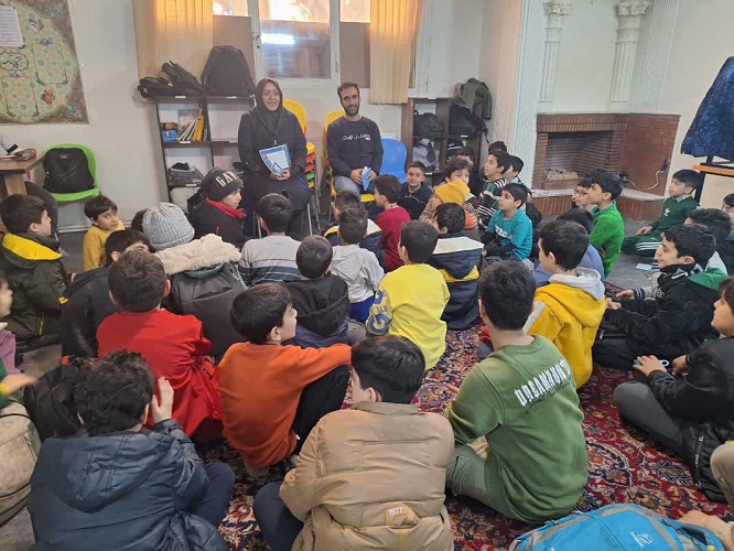 کانونیاران مراکز فرهنگی هنری کانون در استان اصفهان، احکام خود را دریافت کردند