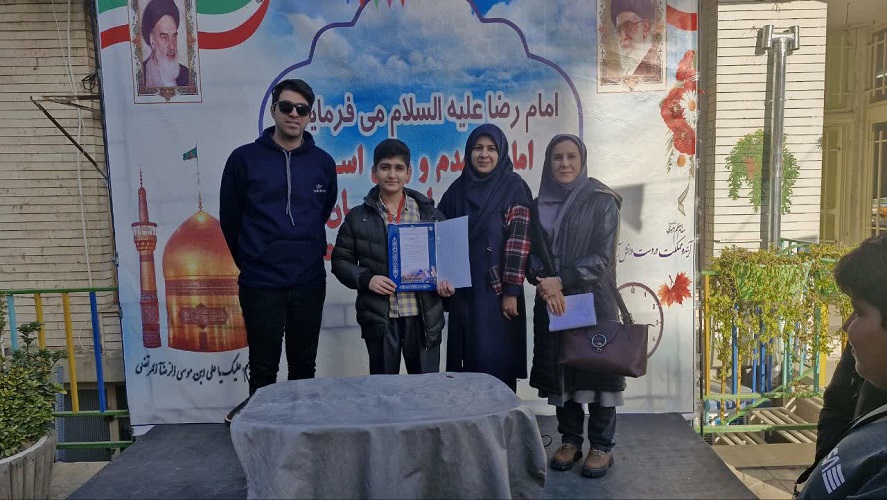 کانونیاران مراکز فرهنگی هنری کانون در استان اصفهان، احکام خود را دریافت کردند