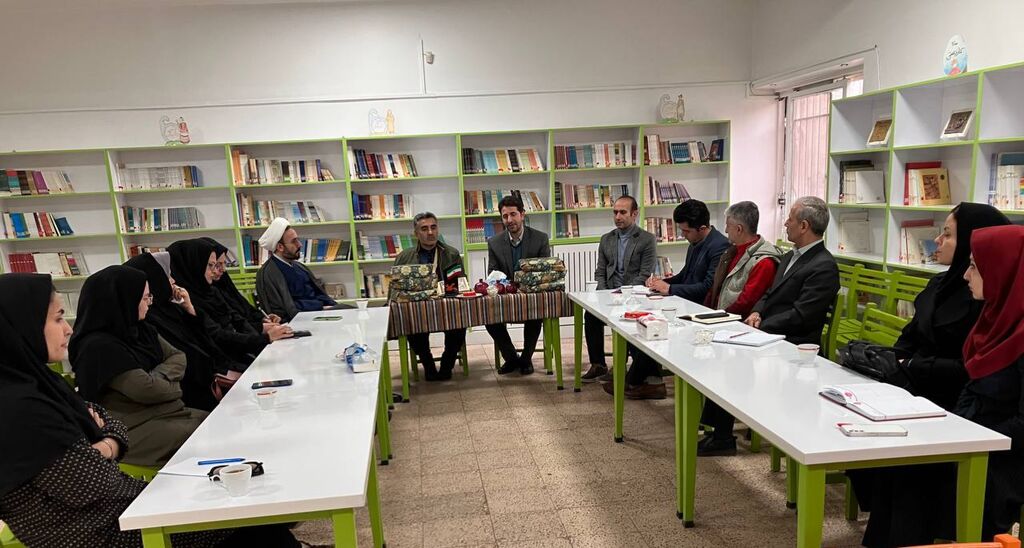 طرح کانون یاران نشست مدیران اعضای طرح کانون یاران در استان