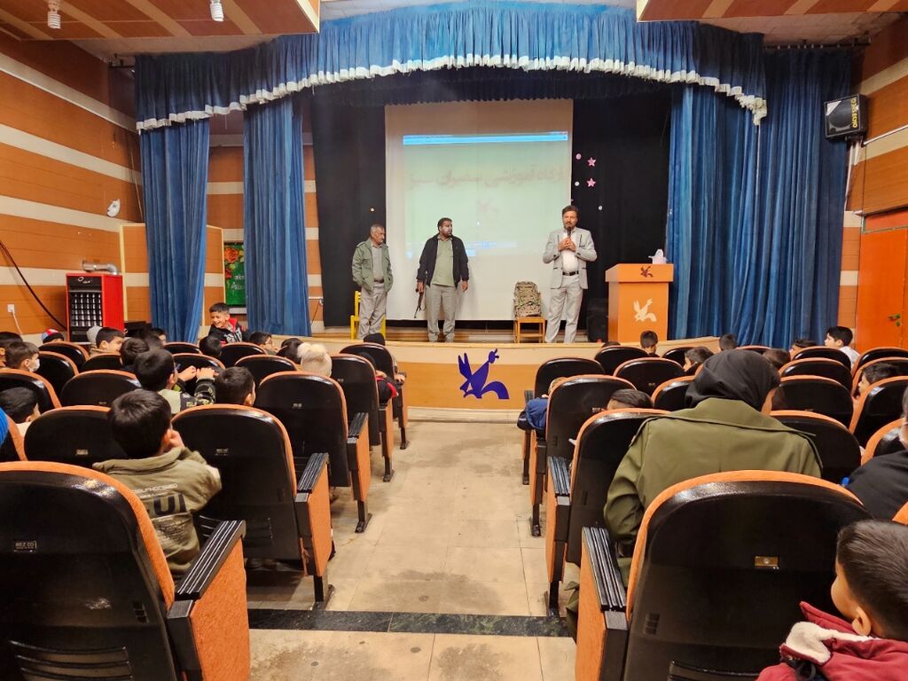 برگزاری کارگاه آموزشی "سفیران سبز" در کانون پرورش فکری کهگیلویه و بویراحمد