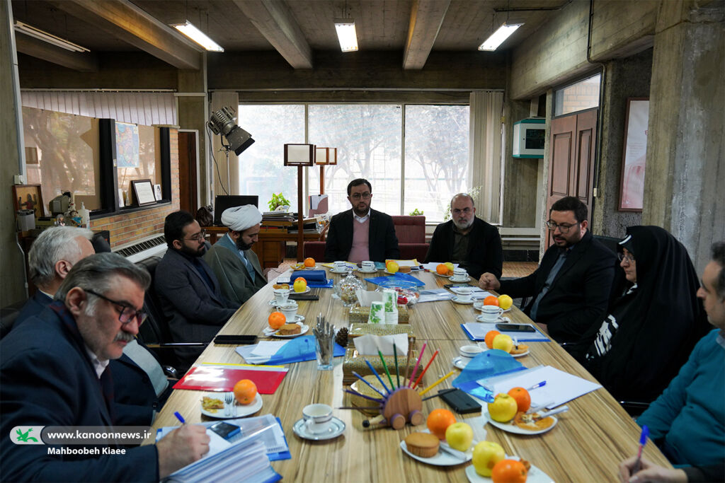 تاکید مدیرعامل کانون بر خانوادهمحوری در برنامههای سالگرد پیروزی انقلاب