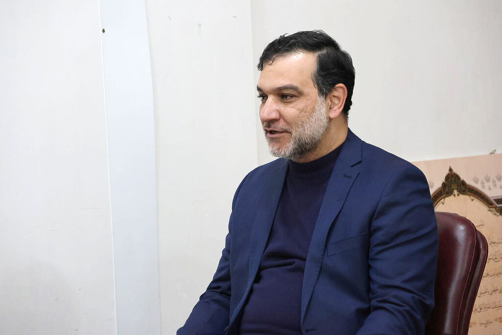 در تربیت نسل جدید، میباید اشتباه گذشته جبران شود