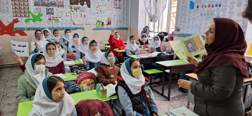 رنگو بوی برنامههای کودک، ایمان و تربیت دینی در مراکز کانون کرمانشاه