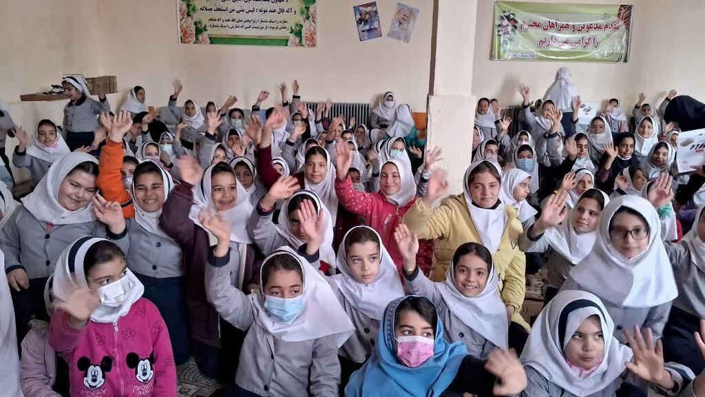 رنگو بوی برنامههای کودک، ایمان و تربیت دینی در مراکز کانون کرمانشاه