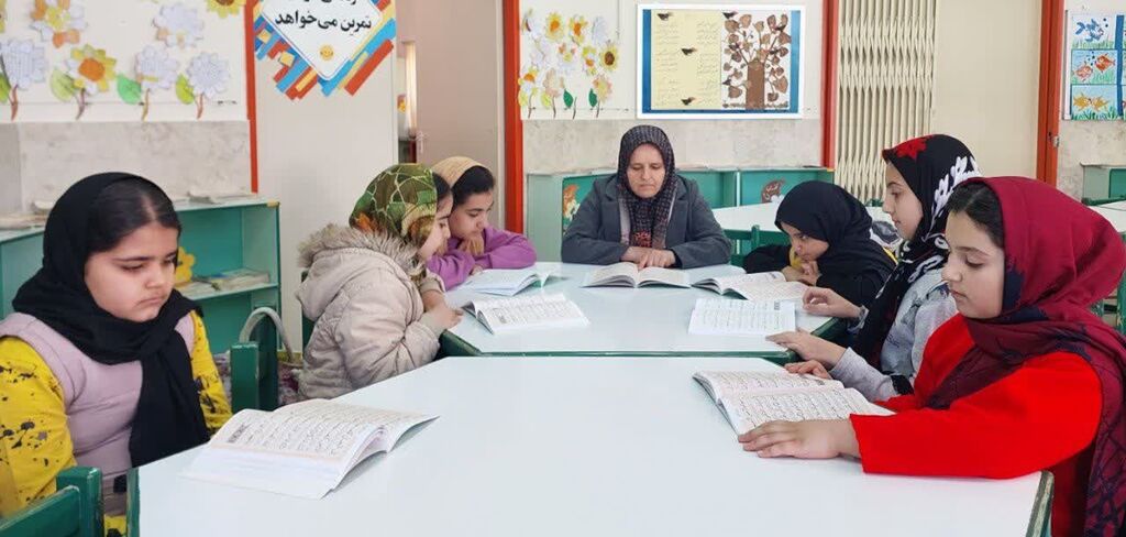 رنگو بوی برنامههای کودک، ایمان و تربیت دینی در مراکز کانون کرمانشاه