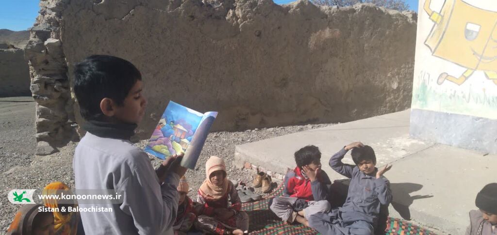 کتابخانهی سیار سیستان و بلوچستان گرمابخش روزهای زمستانی کودکان در روستاهای زاهدان