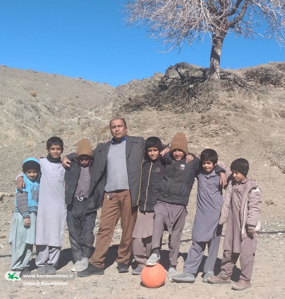 کتابخانهی سیار سیستان و بلوچستان گرمابخش روزهای زمستانی کودکان در روستاهای زاهدان