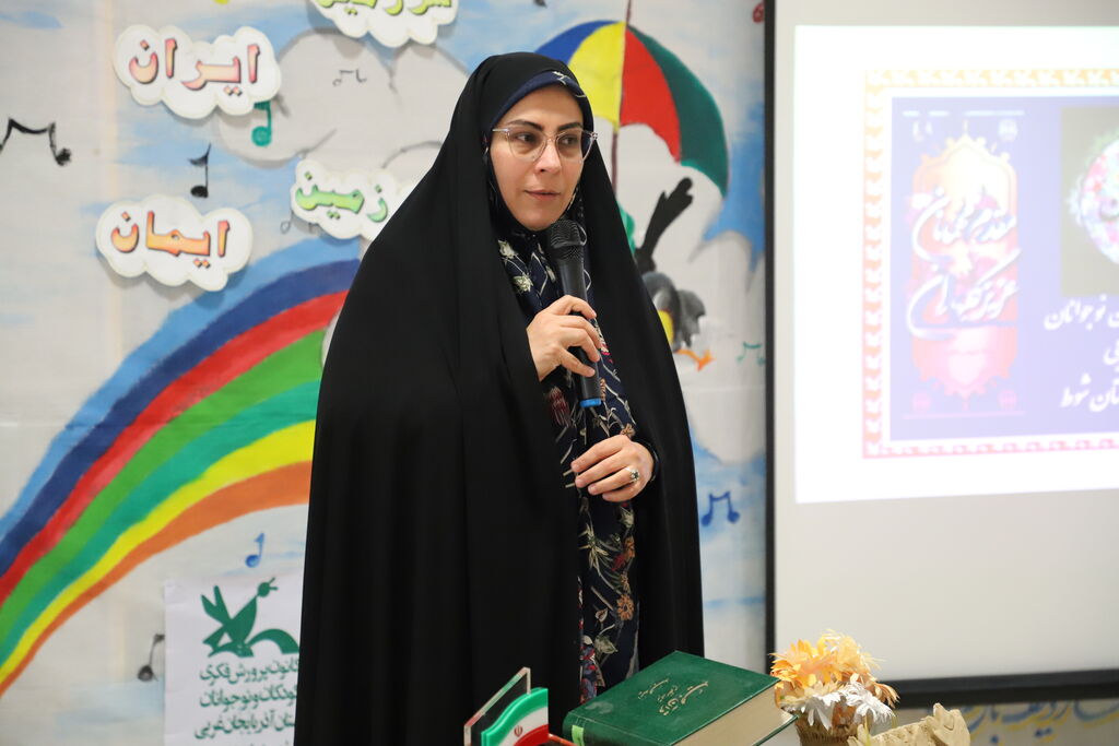 از عضو پژوهشگر برگزیده کشوری تجلیل شد