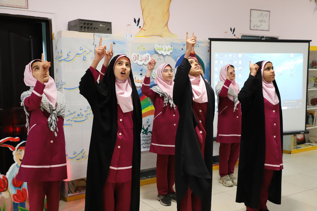 از عضو پژوهشگر برگزیده کشوری تجلیل شد