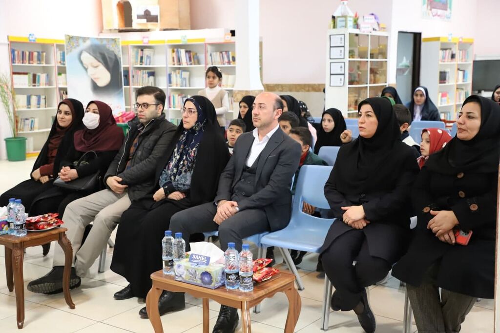 از عضو پژوهشگر برگزیده کشوری تجلیل شد