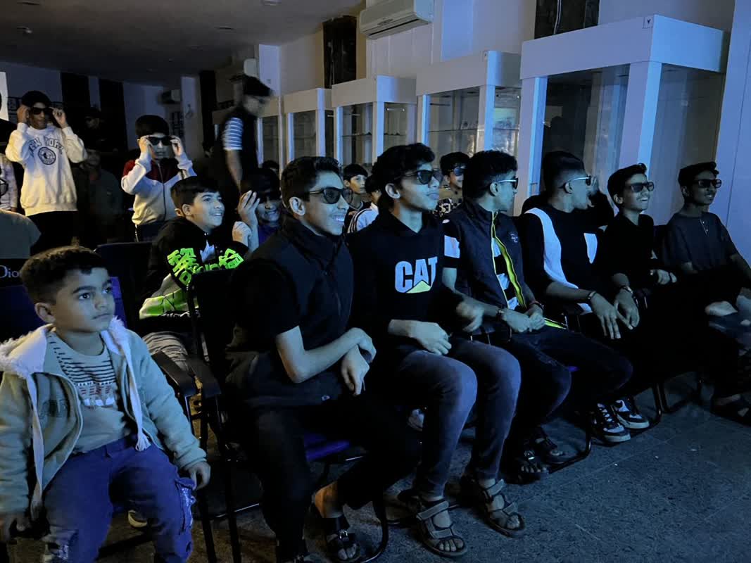 پسران محله نخل ناخدا با زیست بوم استان هرمزگان آشنا شدند