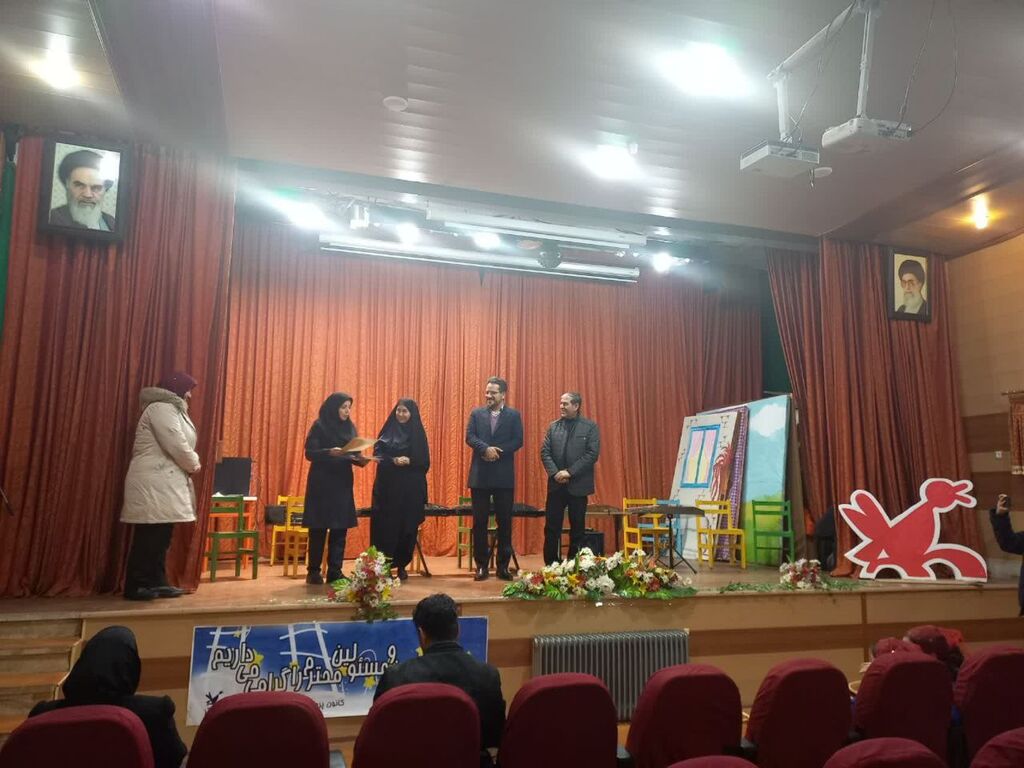 تجلیل از پویایی و اجرای برنامههای نوجوانمحور مرکز سنقر