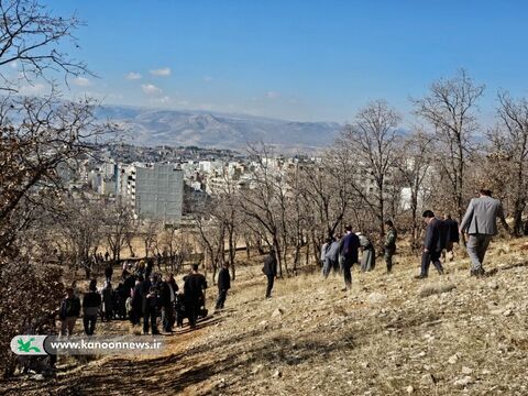 کودکان و پدران یاسوجی درخت کاشتند