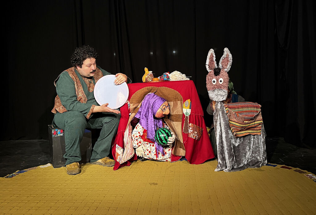 تماشاخانه سیار کانون مهمان خراسان جنوبی شد