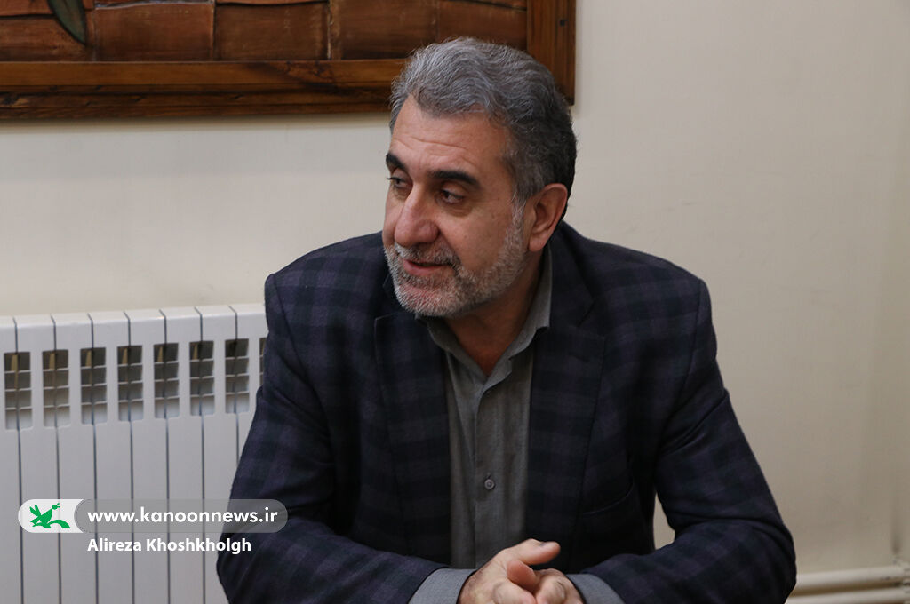 بهرهگیری از ظرفیت چهرههای کانونی در اولویت باشد