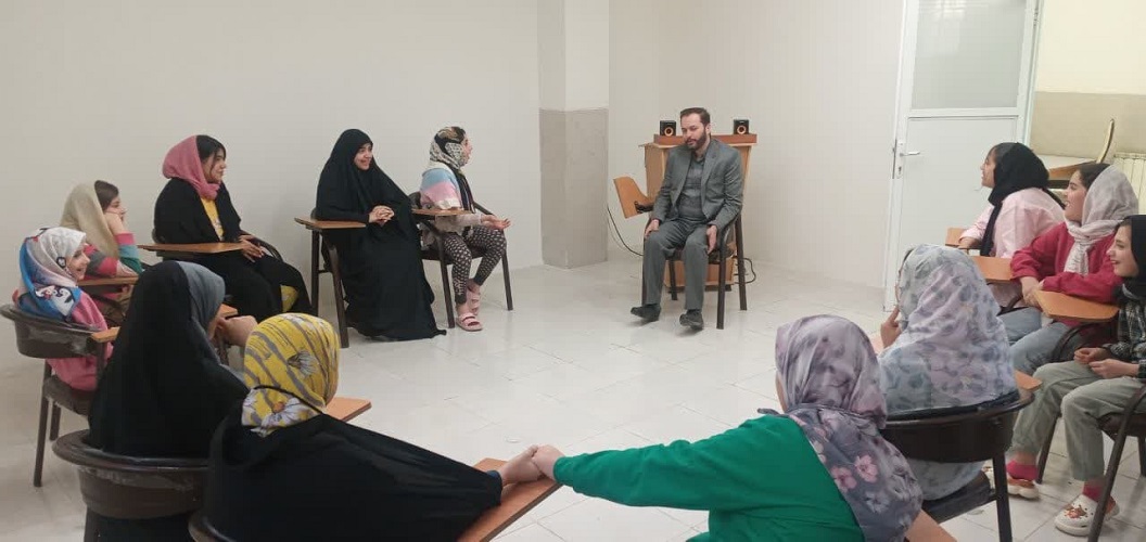 شبهای کانونی با برنامه خلوت باران