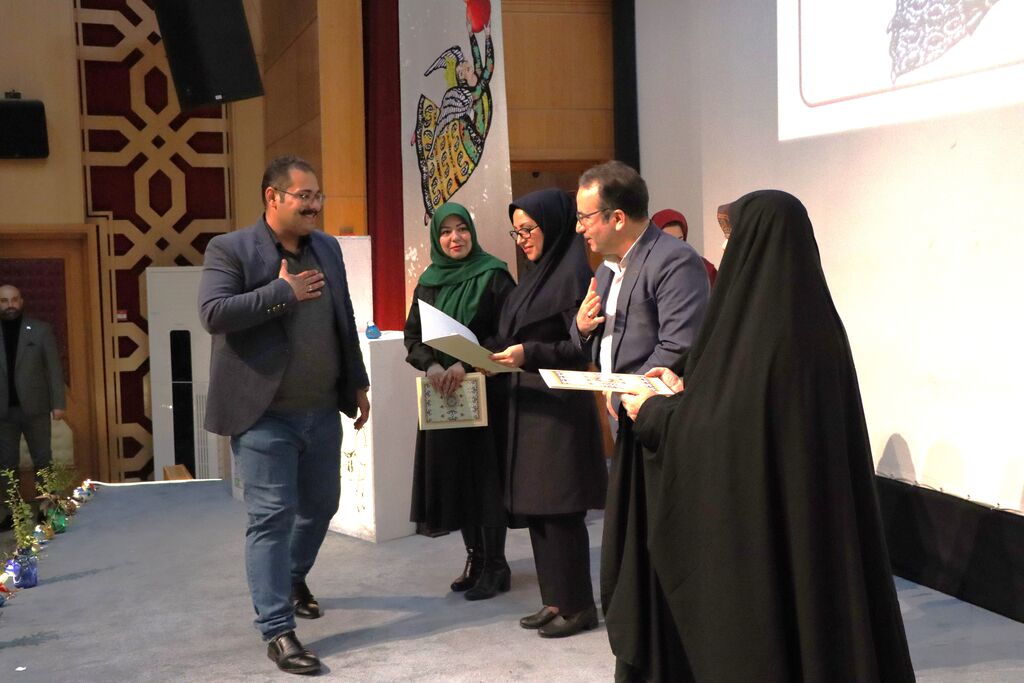 «هنر نقالی یک هنر کاملا مجزا و با هویتی مستقل از قصهگویی است»