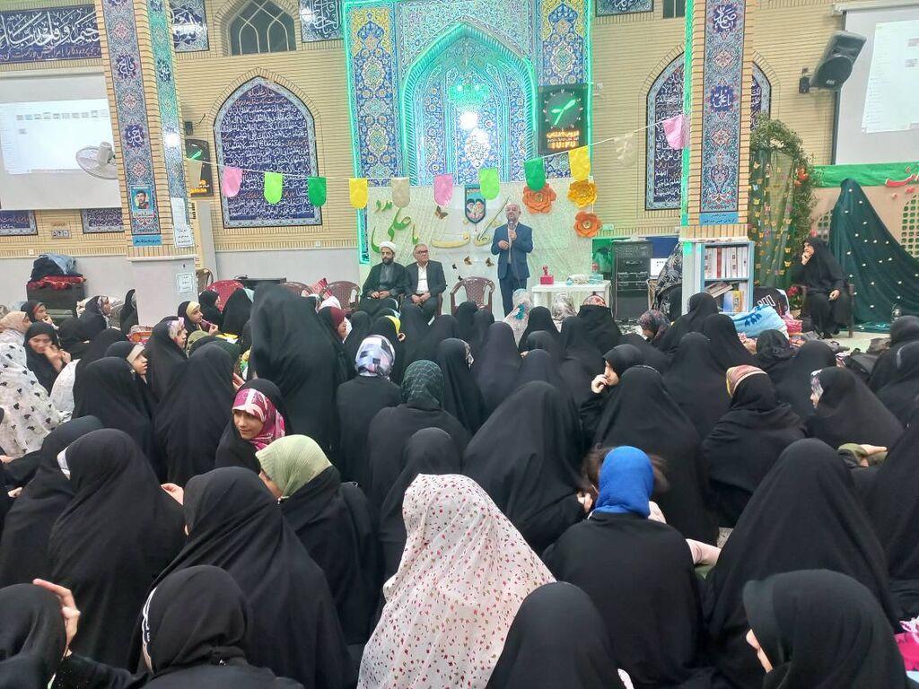 فرصتی برای آشنایی با مفاهیم دینی و هنری نوجوانان در کازرون