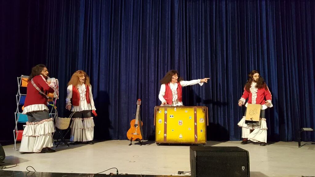 جشن بزرگ کانون کرمانشاه با اجرای "گروه فتیلهها در نمایش دورهگردها"