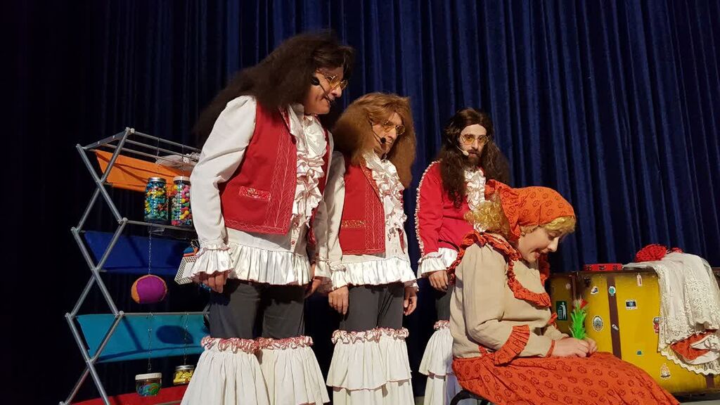 جشن بزرگ کانون کرمانشاه با اجرای "گروه فتیلهها در نمایش دورهگردها"